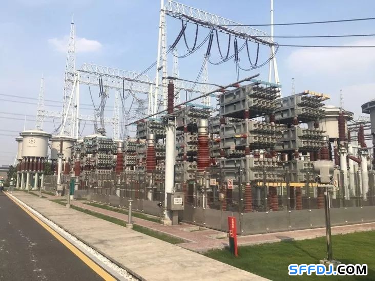 特高壓電網:直流電和交流電的和諧樂章