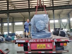 二臺600千瓦上柴動力柴油發(fā)電機型號6KTAA25-G32裝車發(fā)貨海南