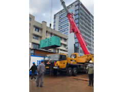 500 千瓦集裝箱柴油發(fā)電機組中選擇濰柴動力柴油機配套悅成無刷發(fā)電機