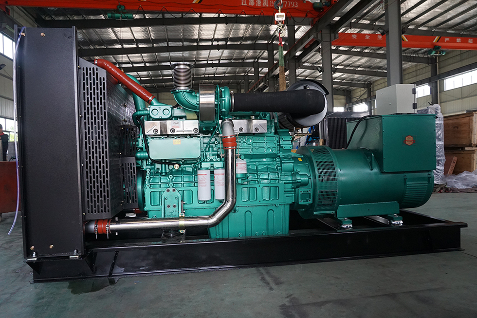 YC6T700L-D20玉柴500KW柴油發電機組報價
