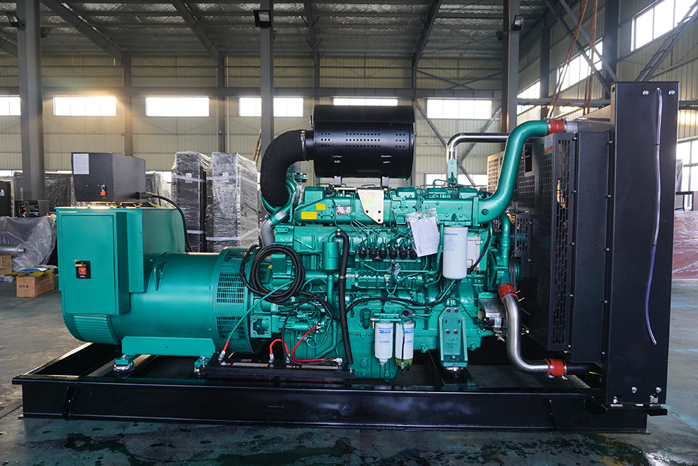 YC6TD840L-D20玉柴600KW柴油發電機組報價