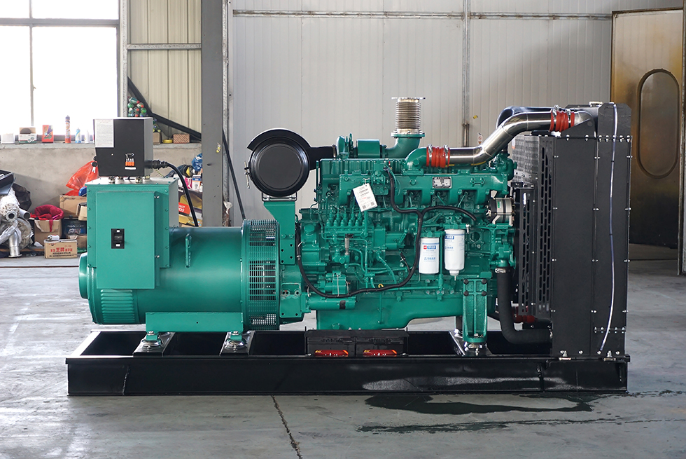 YC6MK420L-D20玉柴250KW柴油發(fā)電機組報價