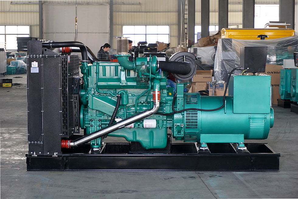 YC6MK420L-D20玉柴250KW柴油發(fā)電機組報價
