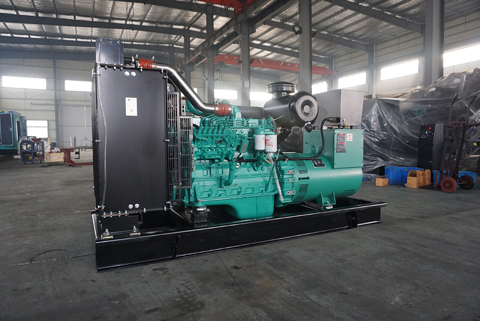6BTAA5.9-G12東風康明斯動力配套120KW柴油發電機組報價