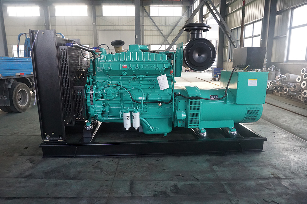 NTA855-G4重慶康明斯動力配套300KW柴油發電機組報價